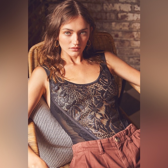 Free People- Off Beat Bodysuit - Picture 1 of 2